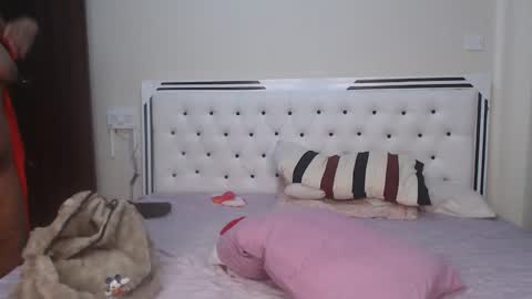 pixel online show from 02/14/26, 06:21