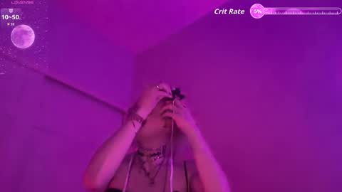 Snapshot of pixie_praxis chatting on 09/27/25, 03:00 pixie_praxis online show from 09/27/25, 03:00