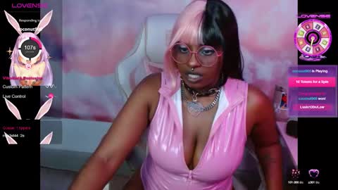 Snapshot of pixiebob25 chatting on 10/12/25, 03:16 Thekawaiidomme online show from 10/12/25, 03:16