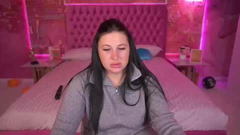 pixiehott online show from 11/05/25, 07:03