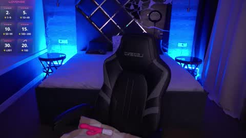 Snapshot of pixiepeachh chatting on 10/24/25, 08:38 pixiepeachh online show from 10/24/25, 08:38