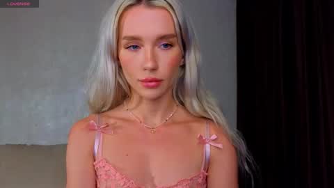 Emmy and Edward online show from 09/08/25, 06:18