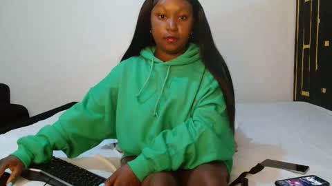 pixietease1 online show from 05/03/26, 03:40
