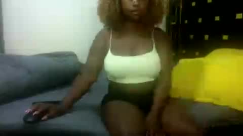 Snapshot of pixietease1 chatting on 06/19/26, 08:40 pixietease1 online show from 06/19/26, 08:40