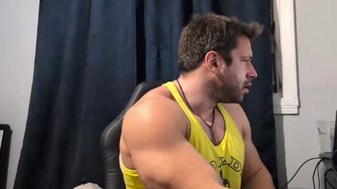 pizza_biceps online show from 02/03/26, 04:21