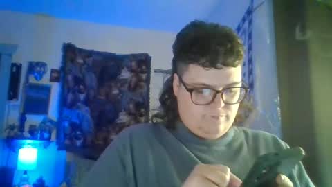 Snapshot of pizzabuttstuff chatting on 02/09/25, 04:14 daddy pizza online show from 02/09/25, 04:14