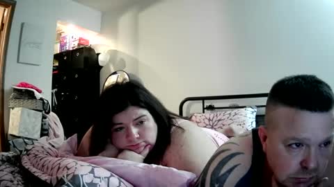 Snapshot of pkgotnos1 chatting on 12/12/24, 12:27 pkgotnos1 online show from 12/12/24, 12:27