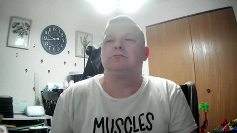 Snapshot of pkgotnos1 chatting on 01/14/26, 03:01 pkgotnos1 online show from 01/14/26, 03:01