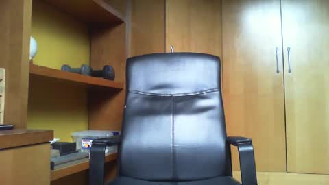 pl4yer21 online show from 06/15/26, 05:37