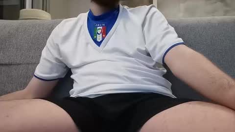 Snapshot of pladplad chatting on 12/10/24, 09:00 PLADPLAS online show from 12/10/24, 09:00