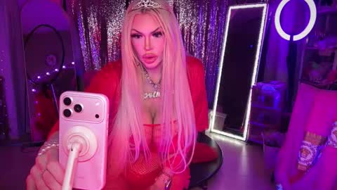 Snapshot of plasticfuckdoll chatting on 02/07/26, 03:32 Dumb bimbo fuck doll online show from 02/07/26, 03:32