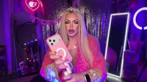 Snapshot of plasticfuckdoll chatting on 02/22/26, 02:24 Dumb bimbo fuck doll online show from 02/22/26, 02:24