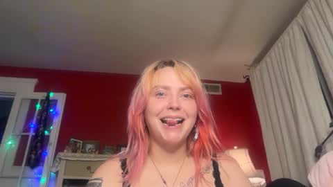 Snapshot of platinum1998 chatting on 02/22/26, 07:08 Platinum 3 online show from 02/22/26, 07:08