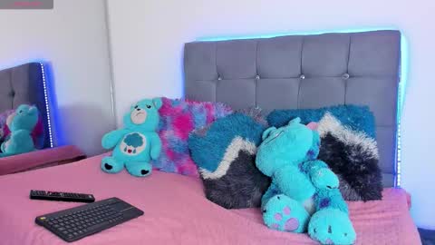 Snapshot of playboy_bunnyy chatting on 09/25/25, 06:11 playboy_bunnyy online show from 09/25/25, 06:11