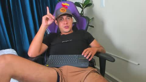 Felipe online show from 05/26/26, 01:40