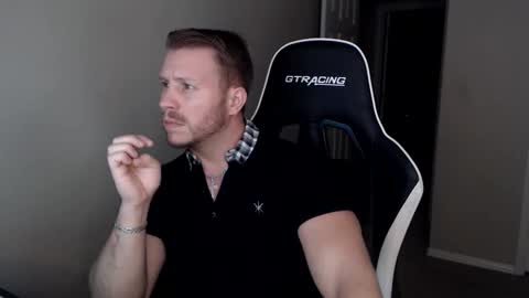 Player online show from 12/21/25, 11:12