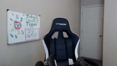 Player online show from 04/24/26, 10:56