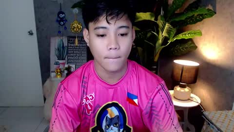 Snapshot of playful_kenzo chatting on 01/15/25, 12:04 Kenzo online show from 01/15/25, 12:04