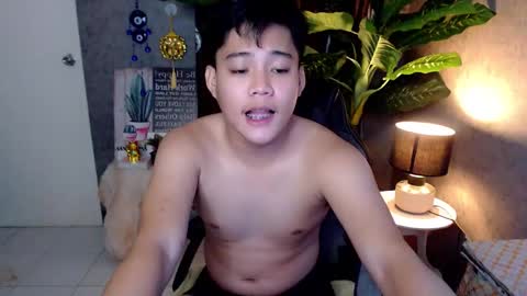 Snapshot of playful_kenzo chatting on 01/16/25, 04:28 Kenzo online show from 01/16/25, 04:28