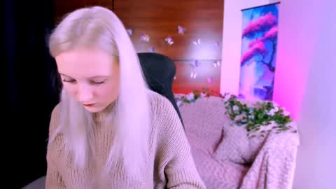 Sophie online show from 12/28/24, 10:36