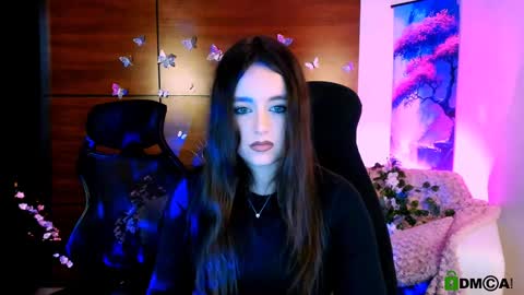 Sophie online show from 01/06/25, 02:03