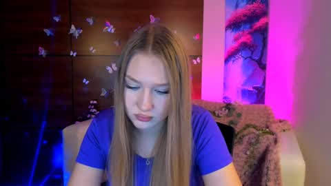 Sophie online show from 01/14/25, 04:04