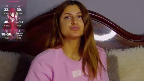 Snapshot of playfulnicole chatting on 09/17/25, 07:32 PlayfulNicole online show from 09/17/25, 07:32