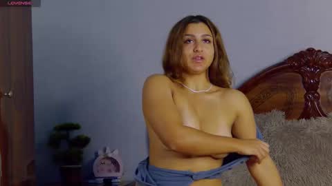 Snapshot of playfulnicole chatting on 10/15/25, 07:19 PlayfulNicole online show from 10/15/25, 07:19