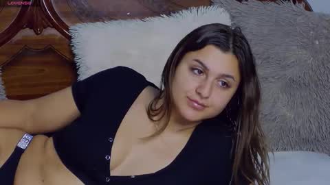 Snapshot of playfulnicole chatting on 11/26/25, 06:25 PlayfulNicole online show from 11/26/25, 06:25