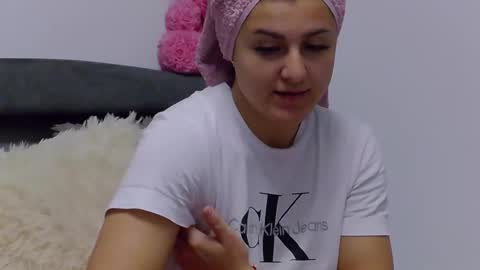 Snapshot of playfulnicole chatting on 04/01/26, 05:19 PlayfulNicole online show from 04/01/26, 05:19