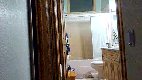 Krissy online show from 12/01/25, 12:15