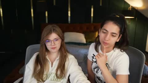 Snapshot of playhard054 chatting on 04/23/26, 10:47 Lana online show from 04/23/26, 10:47