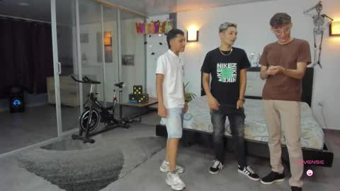   online show from 10/07/25, 11:13