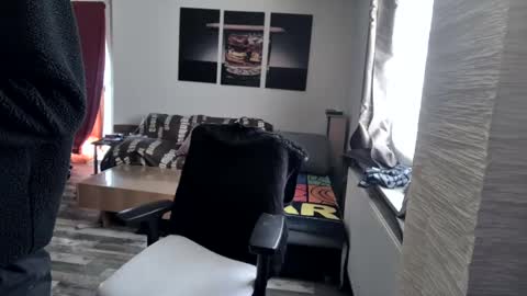 Snapshot of plboy23 chatting on 03/08/25, 09:50 Hello ask me . Im glad to see you here in my room. Welcome PVT is open online show from 03/08/25, 09:50