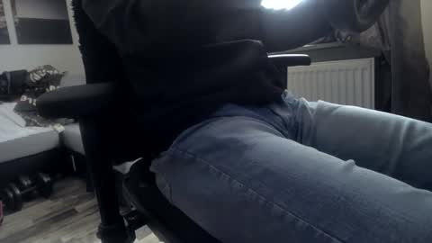 Snapshot of plboy23 chatting on 10/12/25, 10:14 Hello ask me . Im glad to see you here in my room. Welcome PVT is open online show from 10/12/25, 10:14