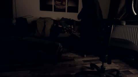 Snapshot of plboy23 chatting on 11/03/25, 08:21 Hello ask me . Im glad to see you here in my room. Welcome PVT is open online show from 11/03/25, 08:21