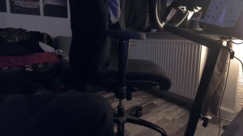 Snapshot of plboy23 chatting on 12/20/25, 07:43 Hello ask me . Im glad to see you here in my room. Welcome PVT is open online show from 12/20/25, 07:43