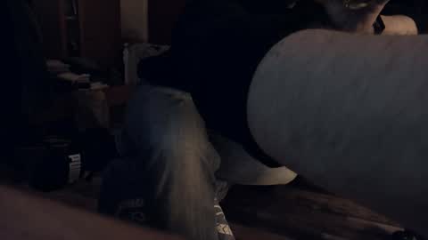 Snapshot of plboy23 chatting on 12/21/25, 08:49 Hello ask me . Im glad to see you here in my room. Welcome PVT is open online show from 12/21/25, 08:49