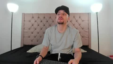 JUAN AND JULI online show from 02/23/25, 11:44