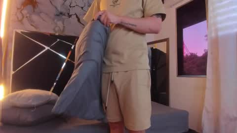 JUAN AND JULI online show from 03/12/25, 09:03