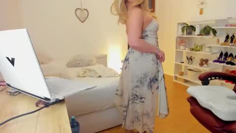 PleasureWitch online show from 02/06/25, 07:40