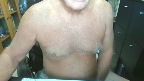 pleeeezeher online show from 12/21/25, 05:42