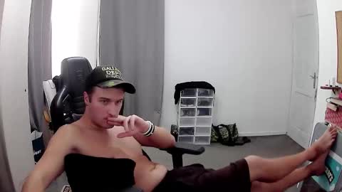 plkrisztian online show from 09/29/25, 06:46