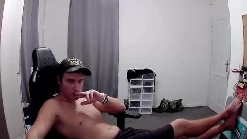 plkrisztian online show from 10/27/25, 08:46