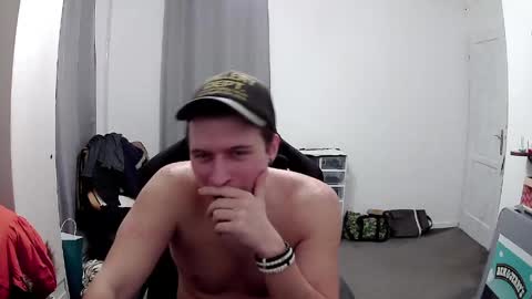 plkrisztian online show from 04/28/26, 09:20