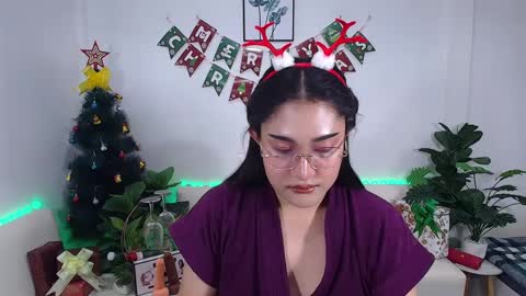 Snapshot of ploysaithailand chatting on 12/11/24, 05:04 Ploysai online show from 12/11/24, 05:04