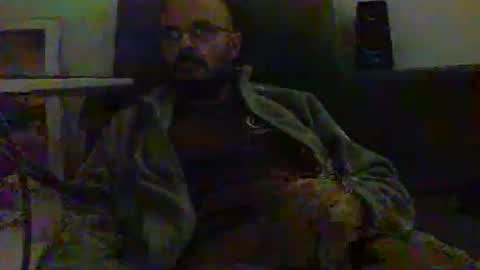 Snapshot of plu07f3520 chatting on 10/14/25, 09:15 plu07f3520 online show from 10/14/25, 09:15