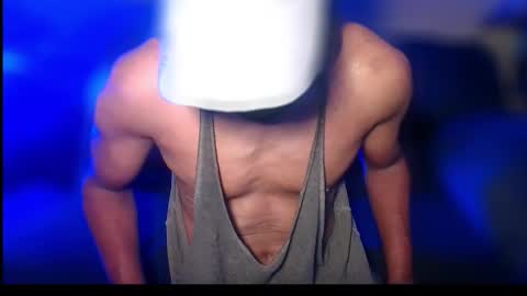 StraightPlush online show from 11/08/25, 08:47