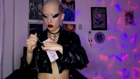 Snapshot of plutonbluemoon_999 chatting on 12/03/25, 11:03 online show from 12/03/25, 11:03