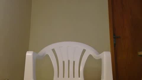 Snapshot of po3t3r0 chatting on 01/16/25, 04:28 juan online show from 01/16/25, 04:28